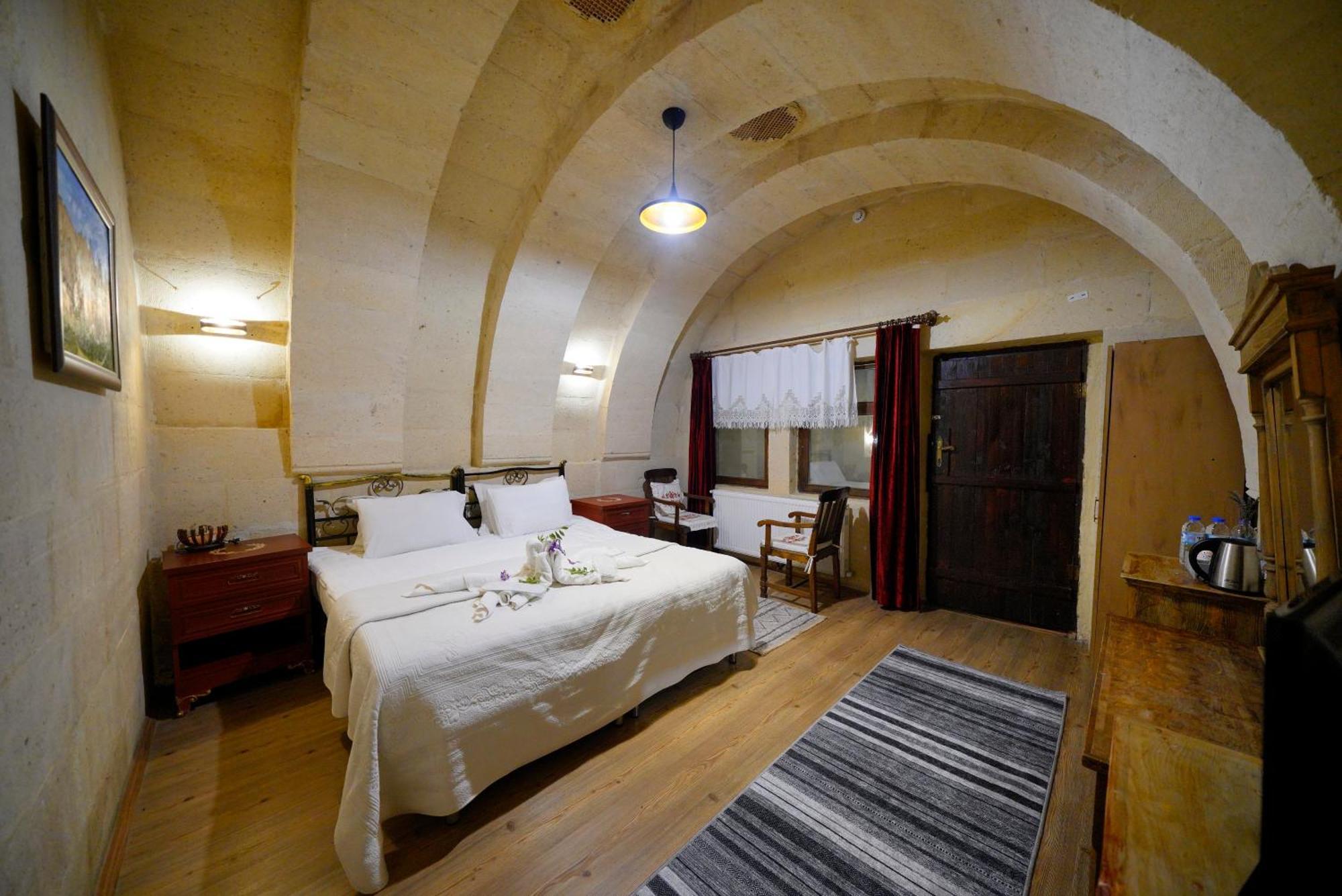 Antik Cave House Hotel Ürgüp Bagian luar foto