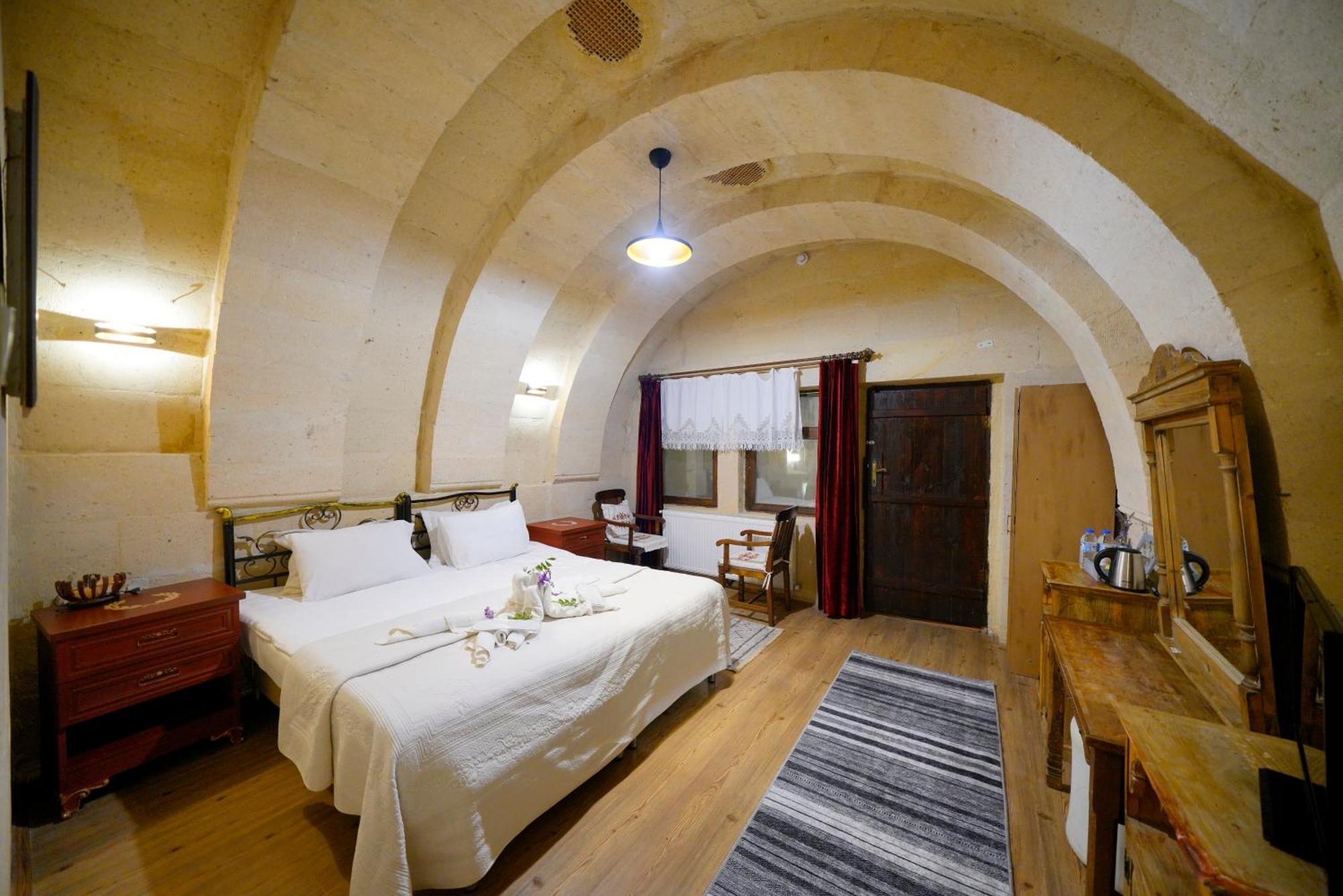 Antik Cave House Hotel Ürgüp Bagian luar foto
