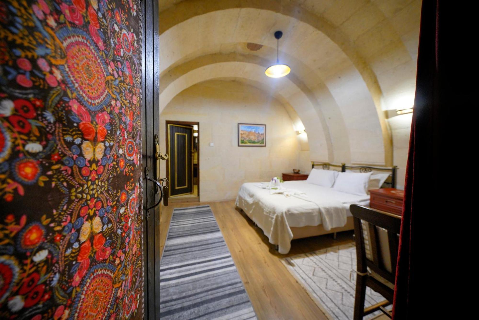 Antik Cave House Hotel Ürgüp Bagian luar foto