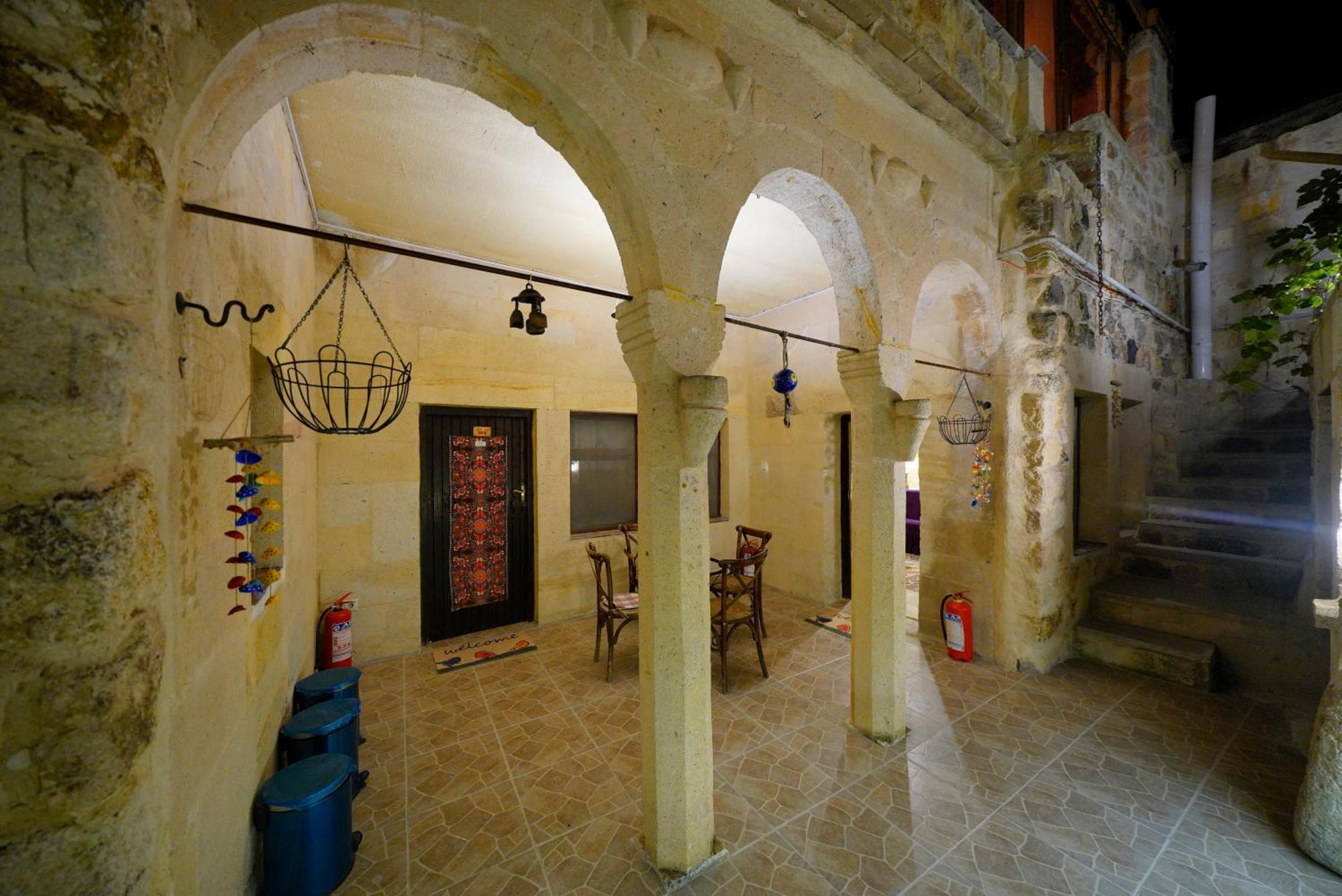 Antik Cave House Hotel Ürgüp Bagian luar foto